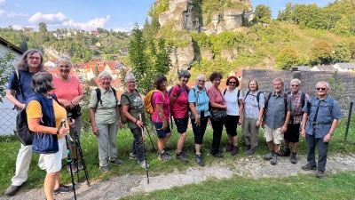 Die Wandergruppe bei Ihrer Tal- und Höhentour in der Fränkischen Schweiz. (Bild: Regina Scherk)