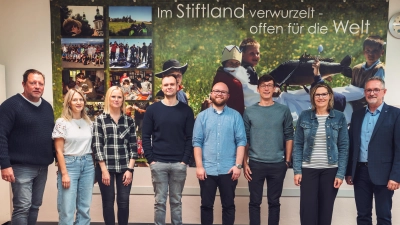 Im Bild von links: RSK Reiner Summer, StRin (RS) Stefanie Pieszek, StR (RS) Karina Jobst, StRef Michael Morgolf, StRef Frederic Fischer, StR (RS) Jakob Hammer, VwA Stefanie Riedl, RSD Stephan Drexler, (nicht im Bild David Sařec) (Bild: Tobias Frauendorfer)