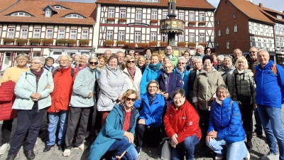 Die Gruppe auf dem Marktplatz in Wernigerode (Bild: Monika Rubenbauer)
